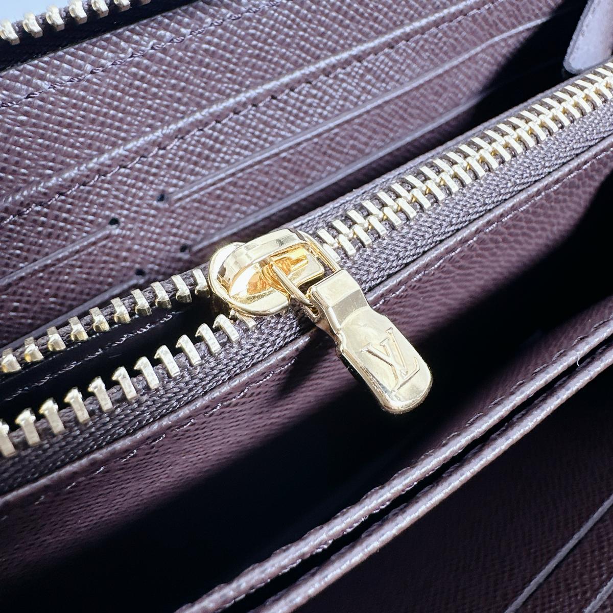 ルイヴィトン LOUIS VUITTON 長財布
 長財布 ダミエ ジッピーウォレット キャンバス N41661 エベヌ LV
 【SS】
 【中古】