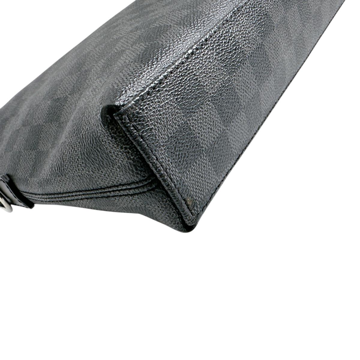 ルイヴィトン LOUIS VUITTON ビジネスバッグ
 ブリーフケース ダミエグラフィット ポルトドキュマンジュール ダミエグラフィットキャンバス N48224 ブラック LV
 【SS】
 【中古】