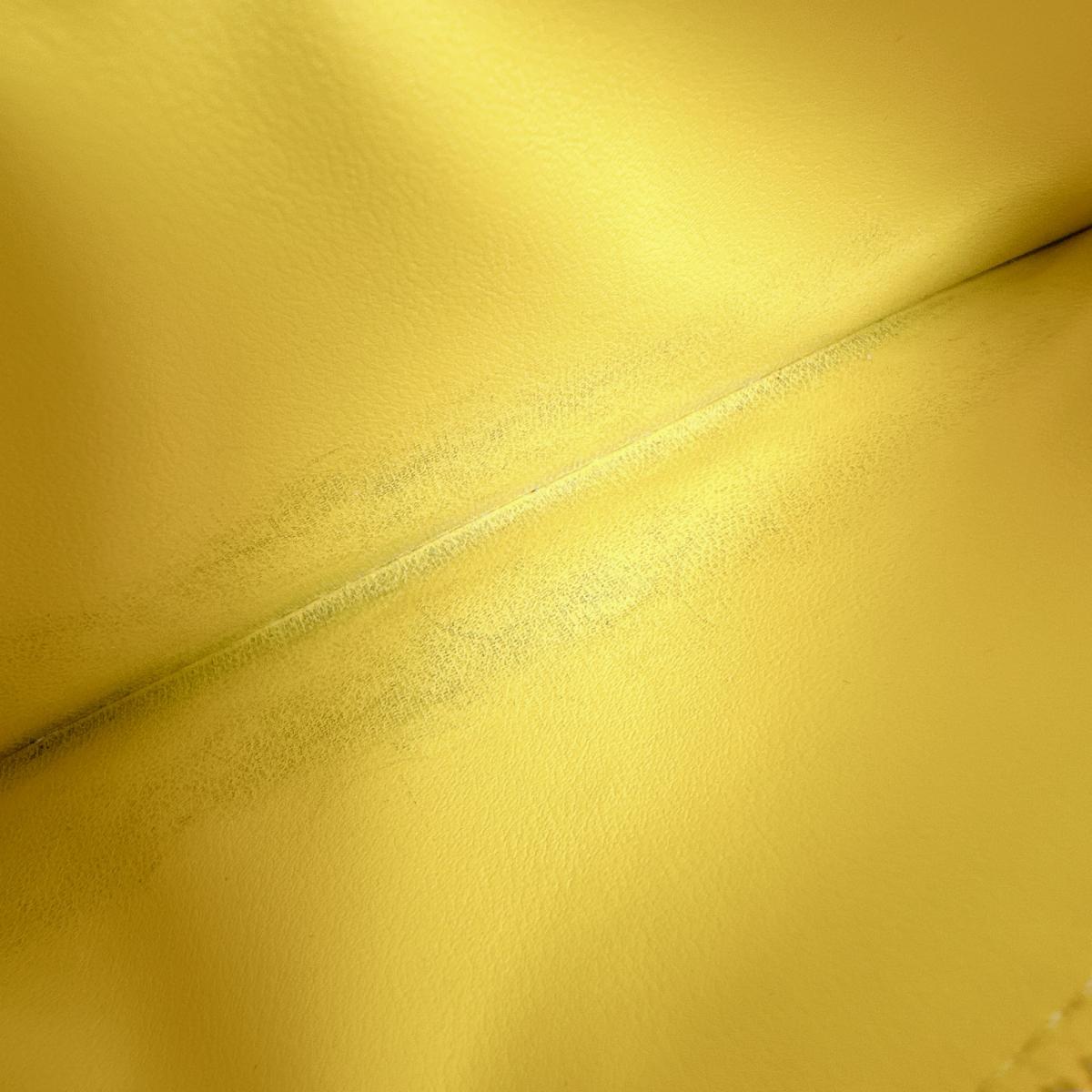 ルイヴィトン LOUIS VUITTON 長財布
 ジッピーウォレット アンプラント ラウンドファスナー モノグラムアンプラント M13699 イエロー LV
 【SS】
 【中古】