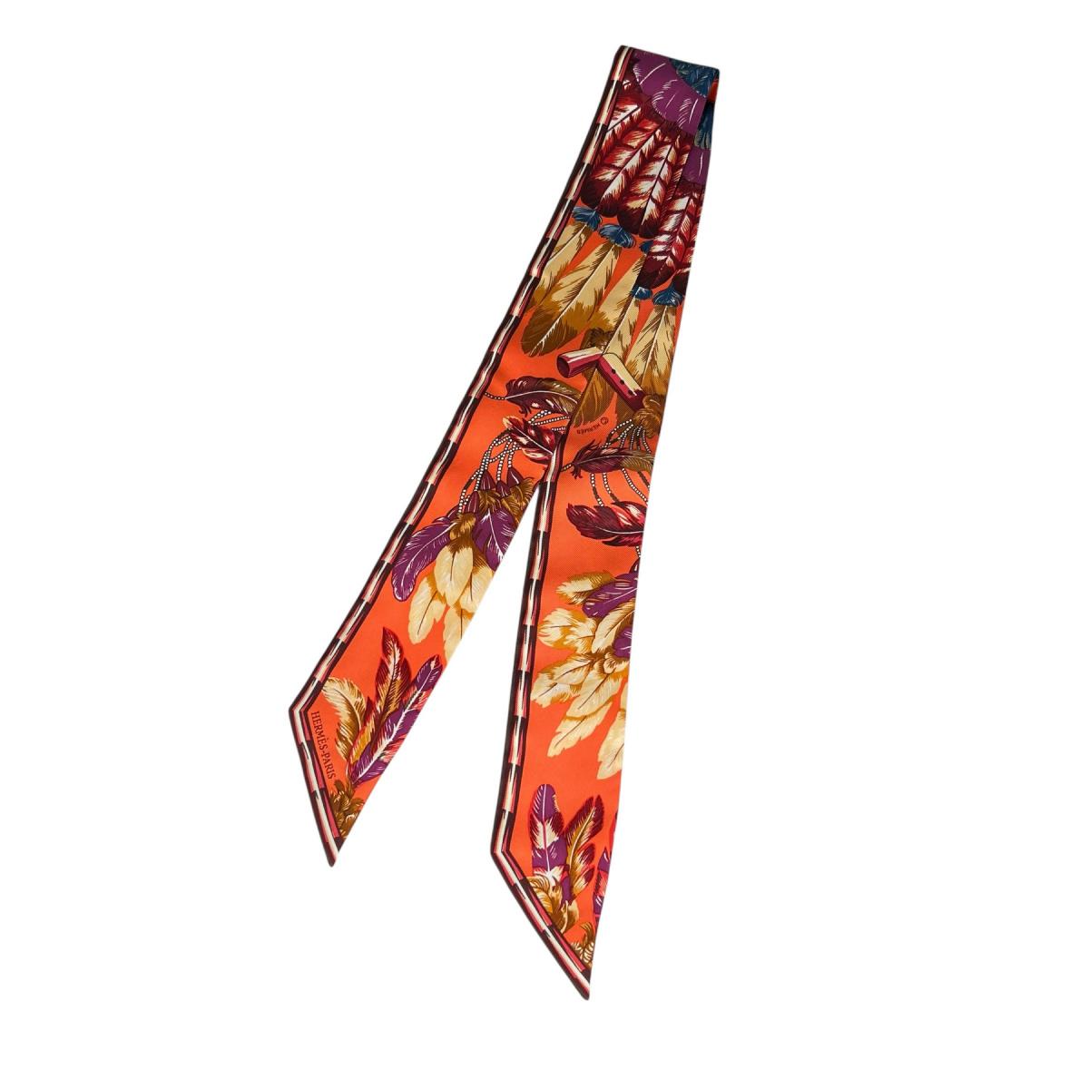 エルメス HERMES スカーフ
 リボンスカーフ 羽根 ツイリー シルク オレンジ 【SS】
 【中古】