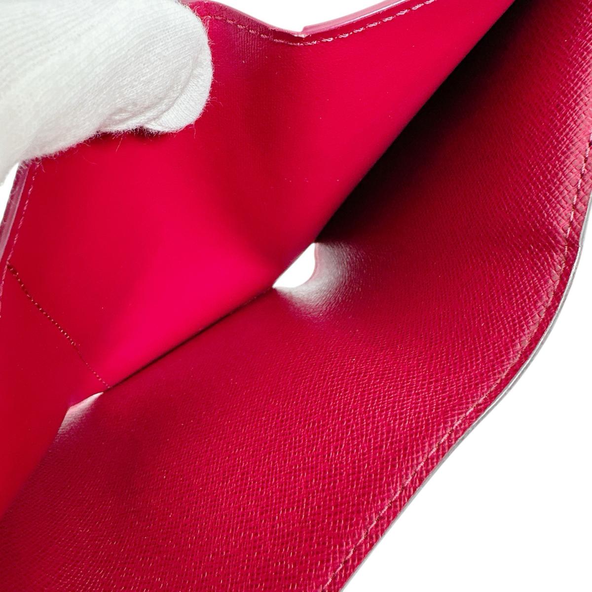 ルイヴィトン LOUIS VUITTON 二つ折り財布
 二つ折り財布 モノグラムリバース ポルトフォイユ・ヴィクトリーヌ モノグラムキャンバス M81557 ブラウン LV
 【SS】
 【中古】