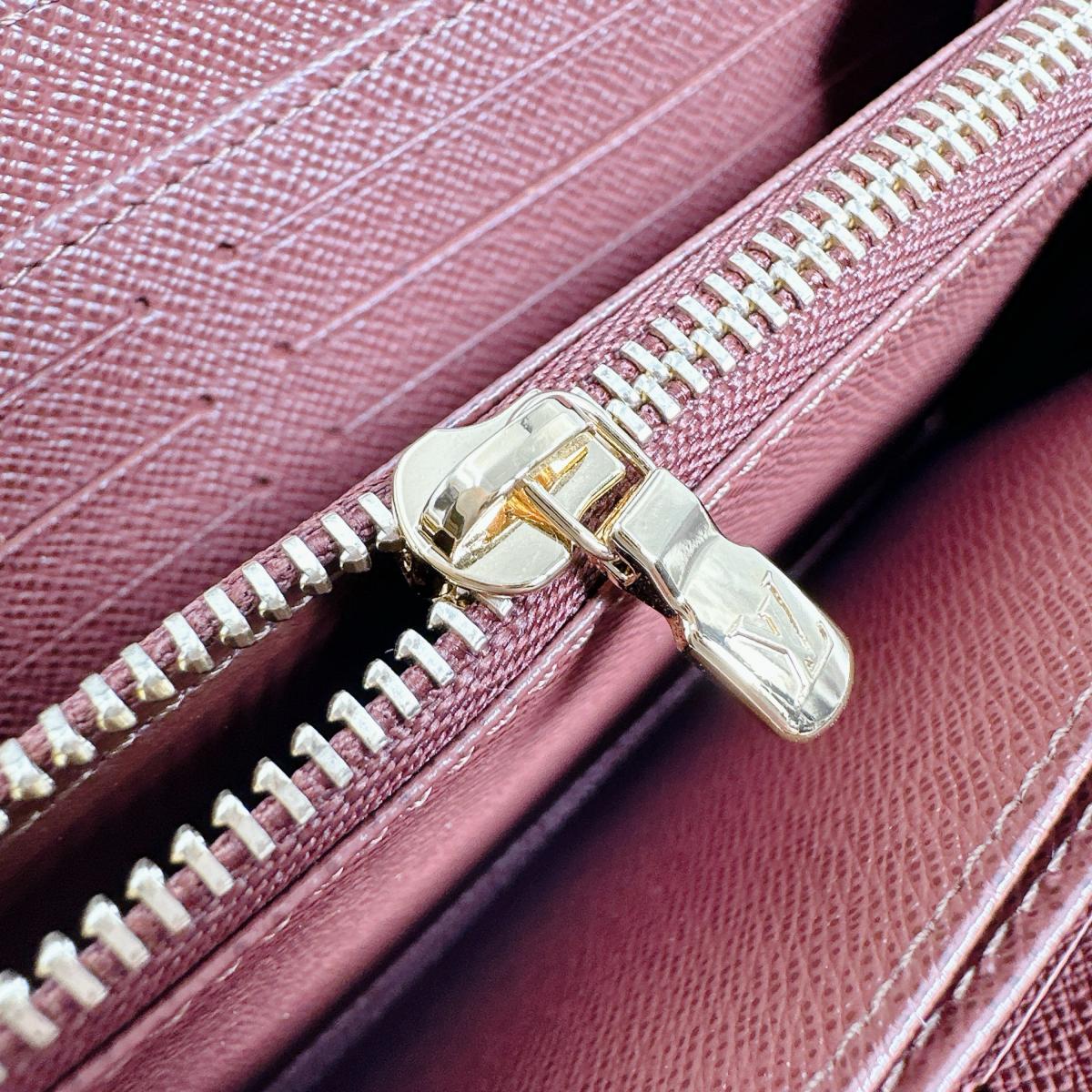 ルイヴィトン LOUIS VUITTON 長財布
 ジッピーウォレット モノグラム ラウンドファスナー モノグラムキャンバス M60017 ブラウン LV
 【中古】