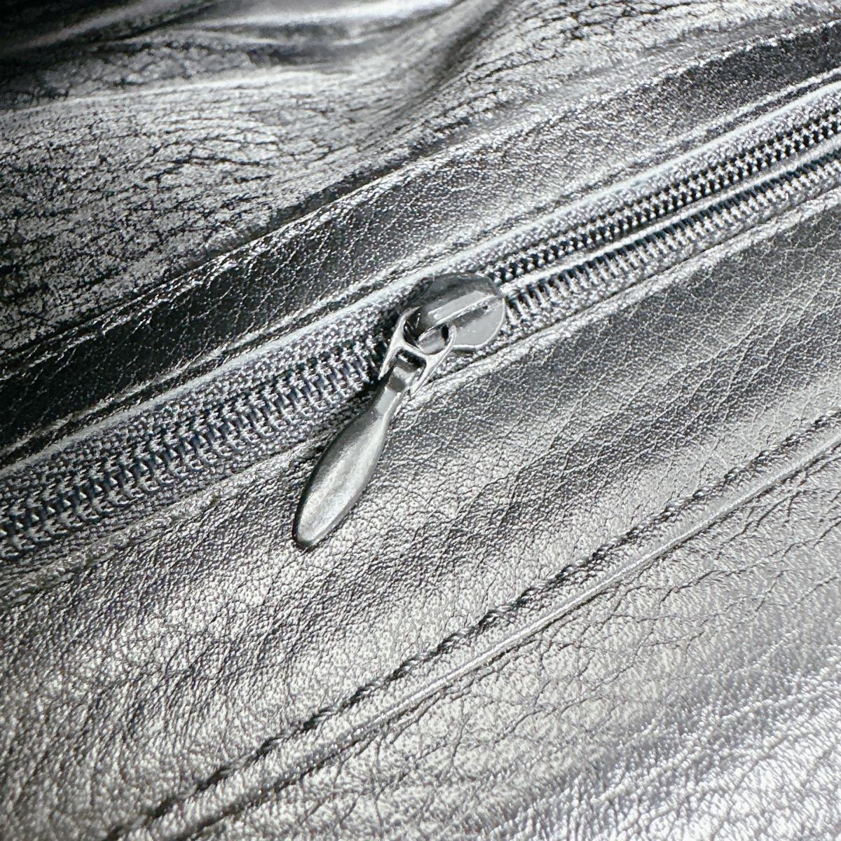 オーストリッチ ostrich ハンドバッグ
 フルポイント クラッチバッグ 一本手 ゴールド金具 オーストリッチ ブラック 【SS】
 【中古】