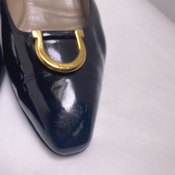 Salvatore Ferragamo Pumps
 Enamel 5 1/2 C Black [SS]
 【second hand】 