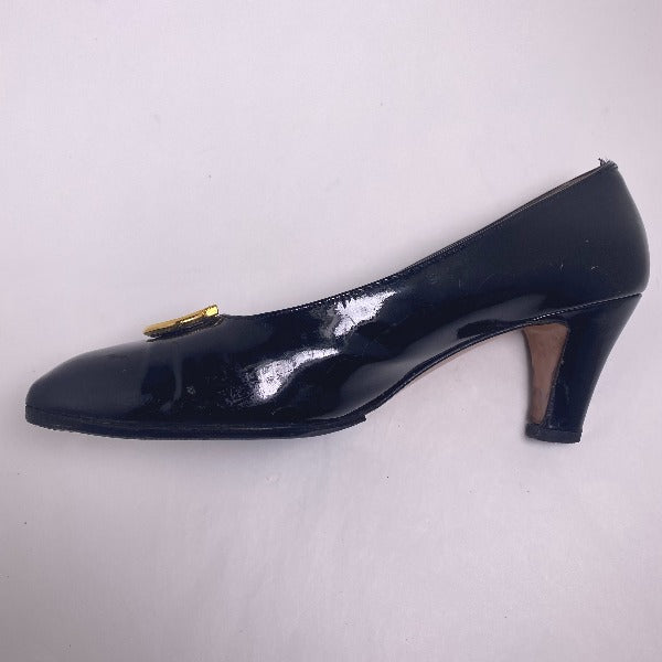 Salvatore Ferragamo Pumps
 Enamel 5 1/2 C Black [SS]
 【second hand】 