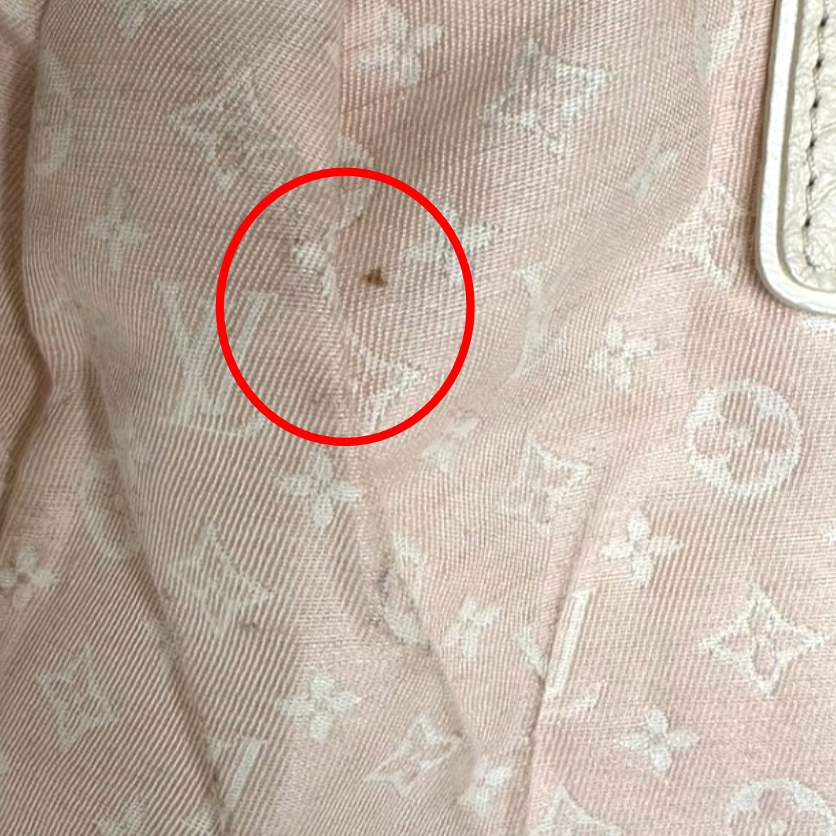ルイヴィトン LOUIS VUITTON ハンドバッグ
 トラペーズPM モノグラムミニ キャンバス モノグラムミニキャンバス M40062 ローズ LV
 【SS】
 【中古】