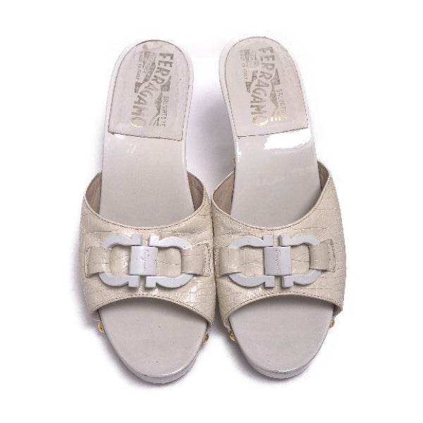 Salvatore Ferragamo Mules
 Sandals 6 White [SS]
 【second hand】 