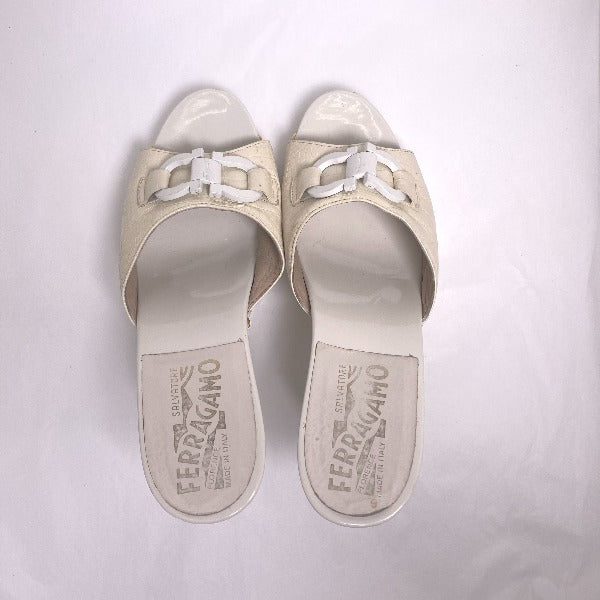 Salvatore Ferragamo Mules
 Sandals 6 White [SS]
 【second hand】 