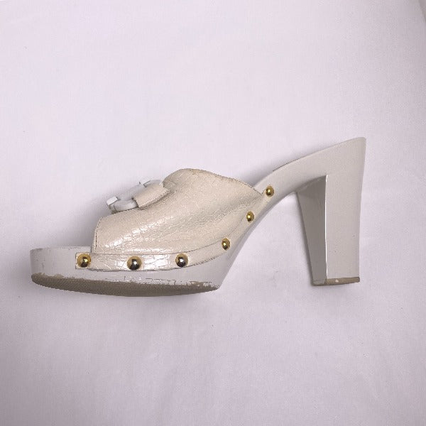 Salvatore Ferragamo Mules
 Sandals 6 White [SS]
 【second hand】 