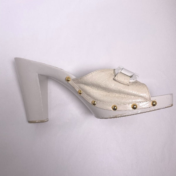 Salvatore Ferragamo Mules
 Sandals 6 White [SS]
 【second hand】 