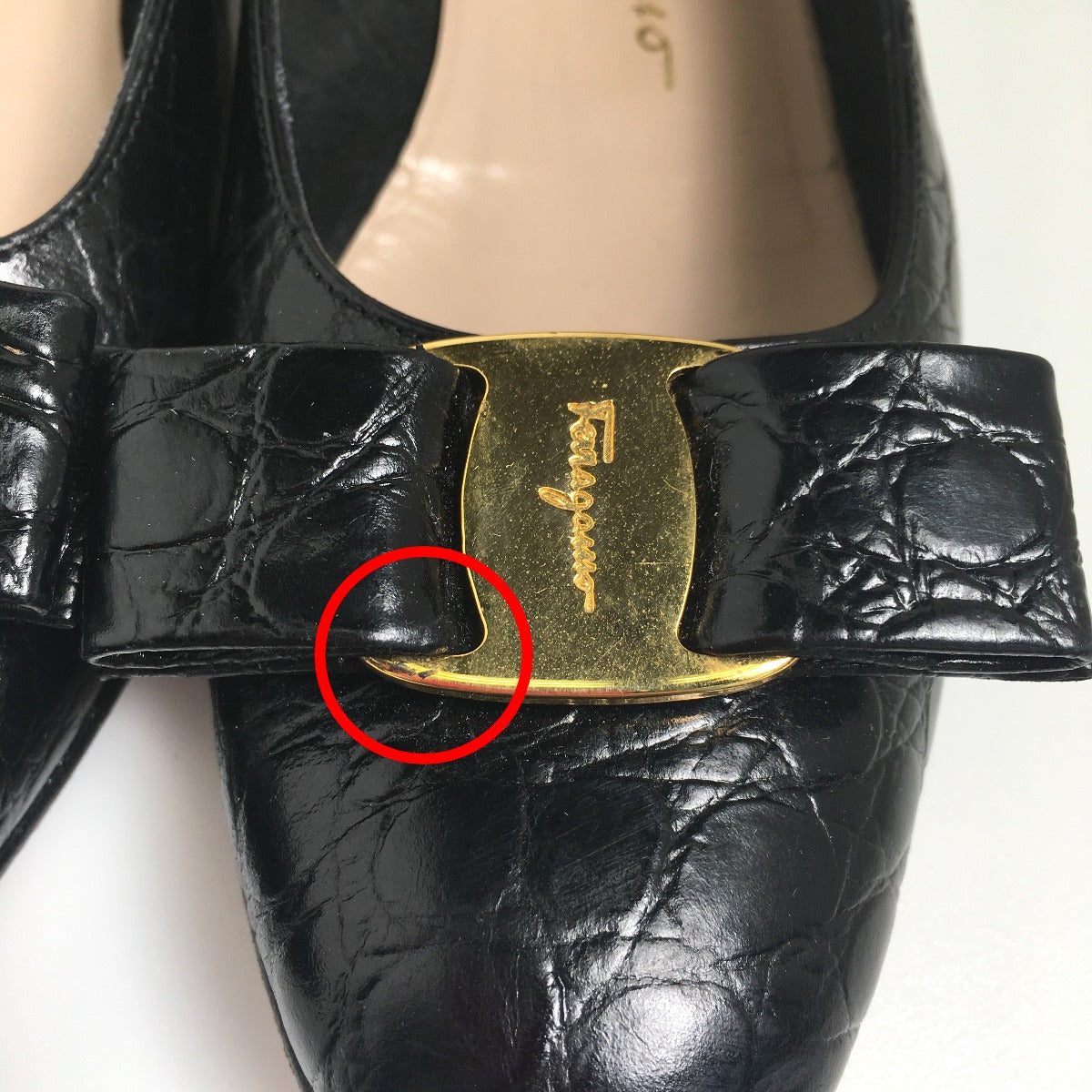 Salvatore Ferragamo Pumps
 Pumps Embossed 51768 Black [SS]
 【second hand】 