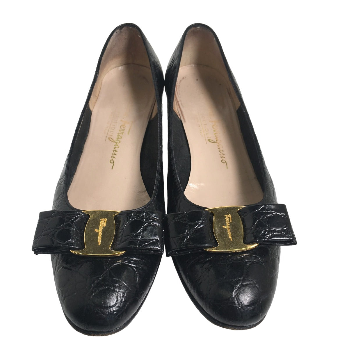 Salvatore Ferragamo Pumps
 Pumps Embossed 51768 Black [SS]
 【second hand】 