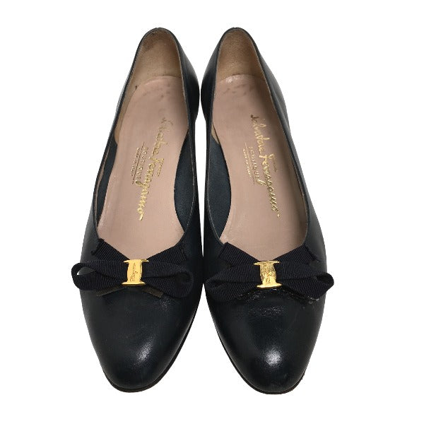 Salvatore Ferragamo Pumps
 Pumps 5 1/2 B Calf Navy [SS]
 【second hand】 