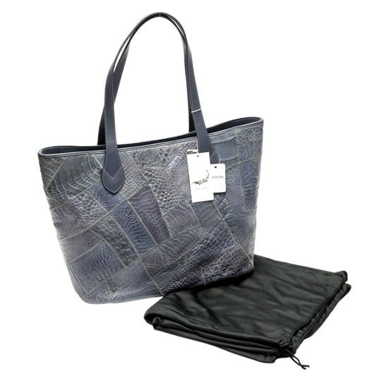 Crocodile CROCODILE Tote Bag
 
Shoulder tote with zipper on top, patchwork, crocodile LB-7001 Blue Jean [SS] 