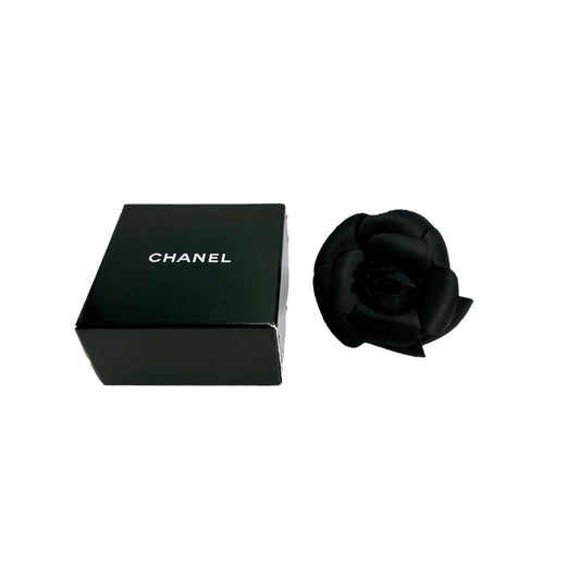 シャネル CHANEL ブローチ
 コサージュ カメリア  ブラック 【SS】
 【中古】