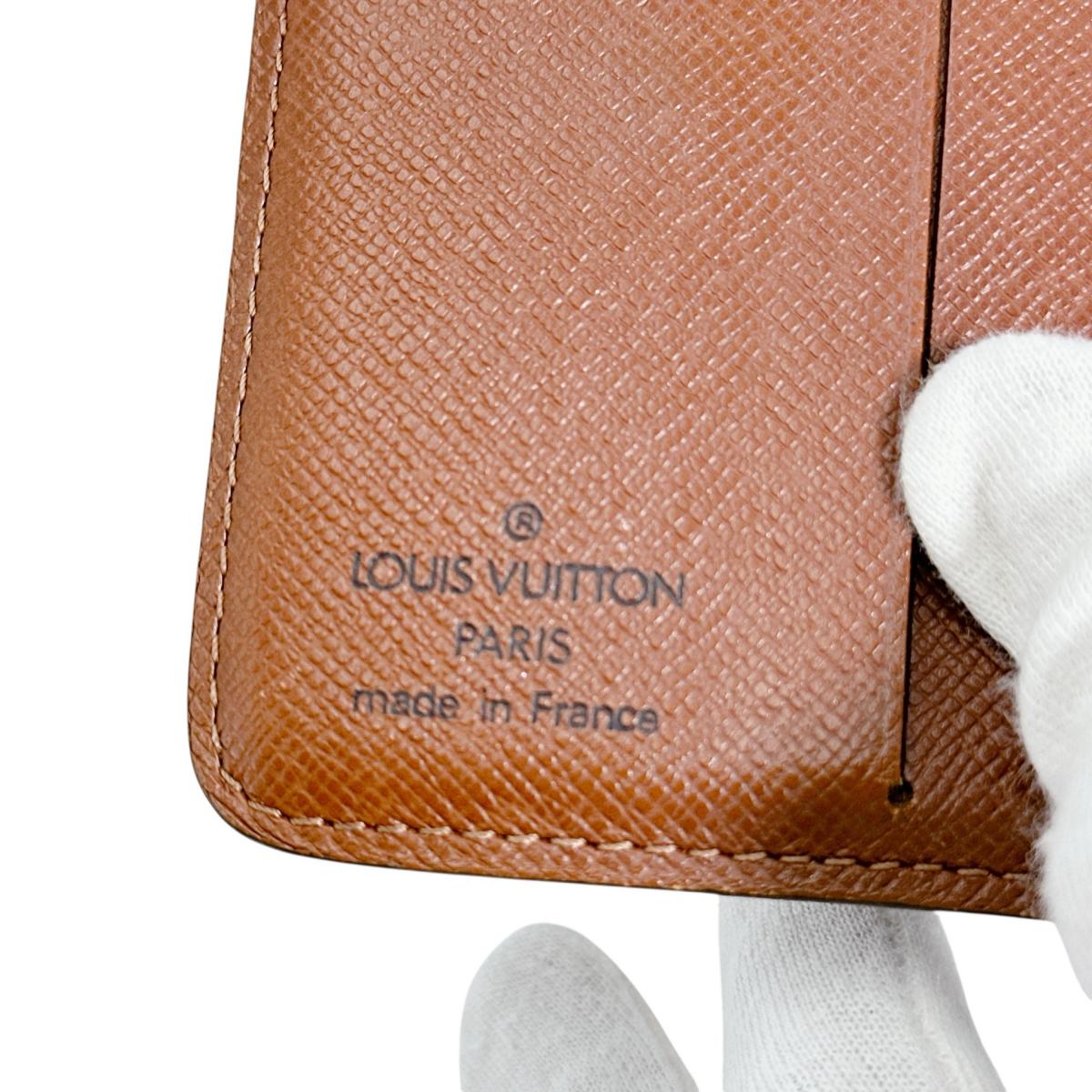 ルイヴィトン LOUIS VUITTON 二つ折り財布
 カード用ポケットファスナー付 モノグラム コンパクトジップ モノグラムキャンバス M61667 ブラウン LV
 【SS】
 【中古】