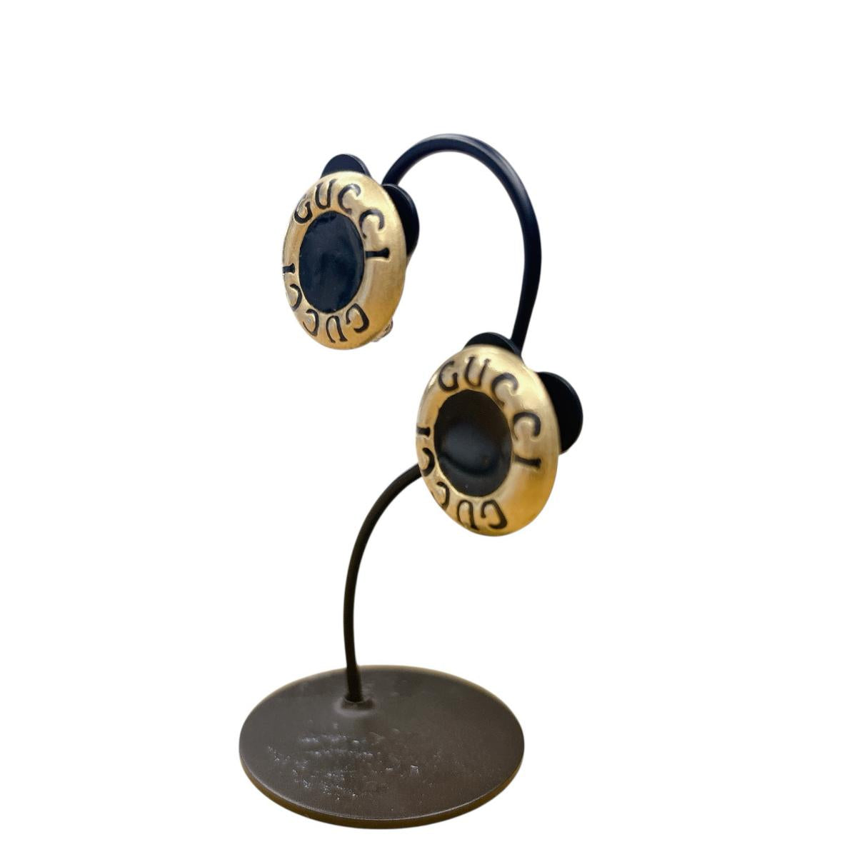 グッチ GUCCI イヤリング
 アクセサリー ロゴ入り 大ぶり GP ゴールド 【SS】
 【中古】