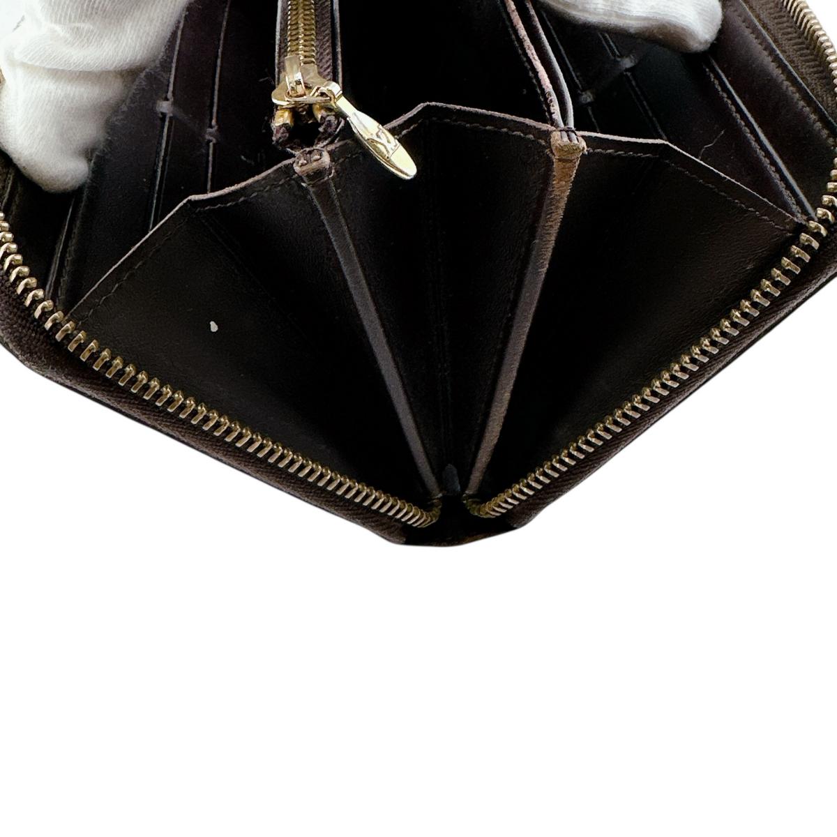 ルイヴィトン LOUIS VUITTON 長財布
 ラウンドファスナー モノグラム ジッピーウォレット モノグラムヴェルニ M93575 マゼンタ LV
 【SS】
 【中古】