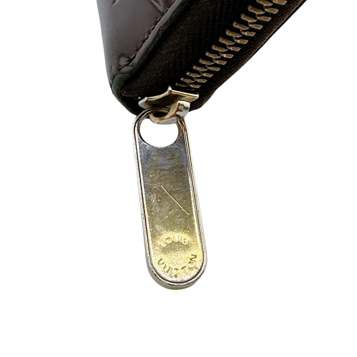 ルイヴィトン LOUIS VUITTON 長財布
 ラウンドファスナー モノグラム ジッピーウォレット モノグラムヴェルニ M93575 マゼンタ LV
 【SS】
 【中古】