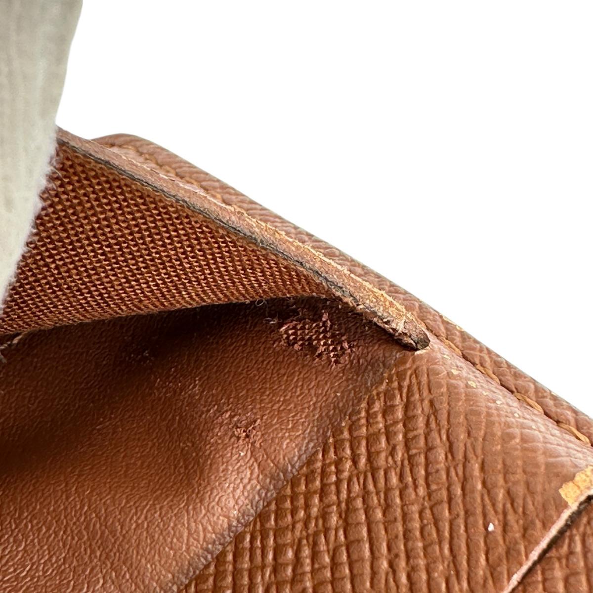 ルイヴィトン LOUIS VUITTON 二つ折り財布
 二つ折り財布 モノグラム カルトクレディ モネ モノグラムキャンバス M61665 ブラウン LV
 【SS】
 【中古】