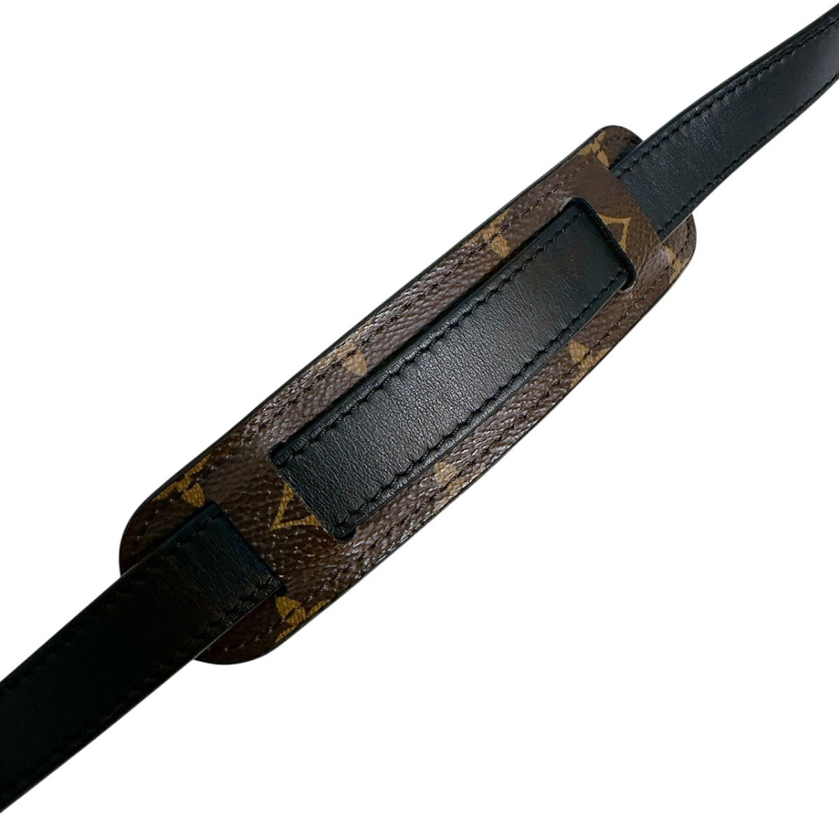 ルイヴィトン LOUIS VUITTON メッセンジャーバッグ
 アマゾンメッセンジャー モノグラム ダミエジャイアント ダミエジェアンキャンバス N40357 ブラウン LV
 【SS】
 【中古】