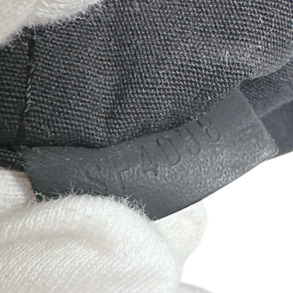 ルイヴィトン LOUIS VUITTON ハンドバッグ
 ミニボストン エピ スピーディ30 エピレザー M59022 ブラック LV
 【SS】
 【中古】