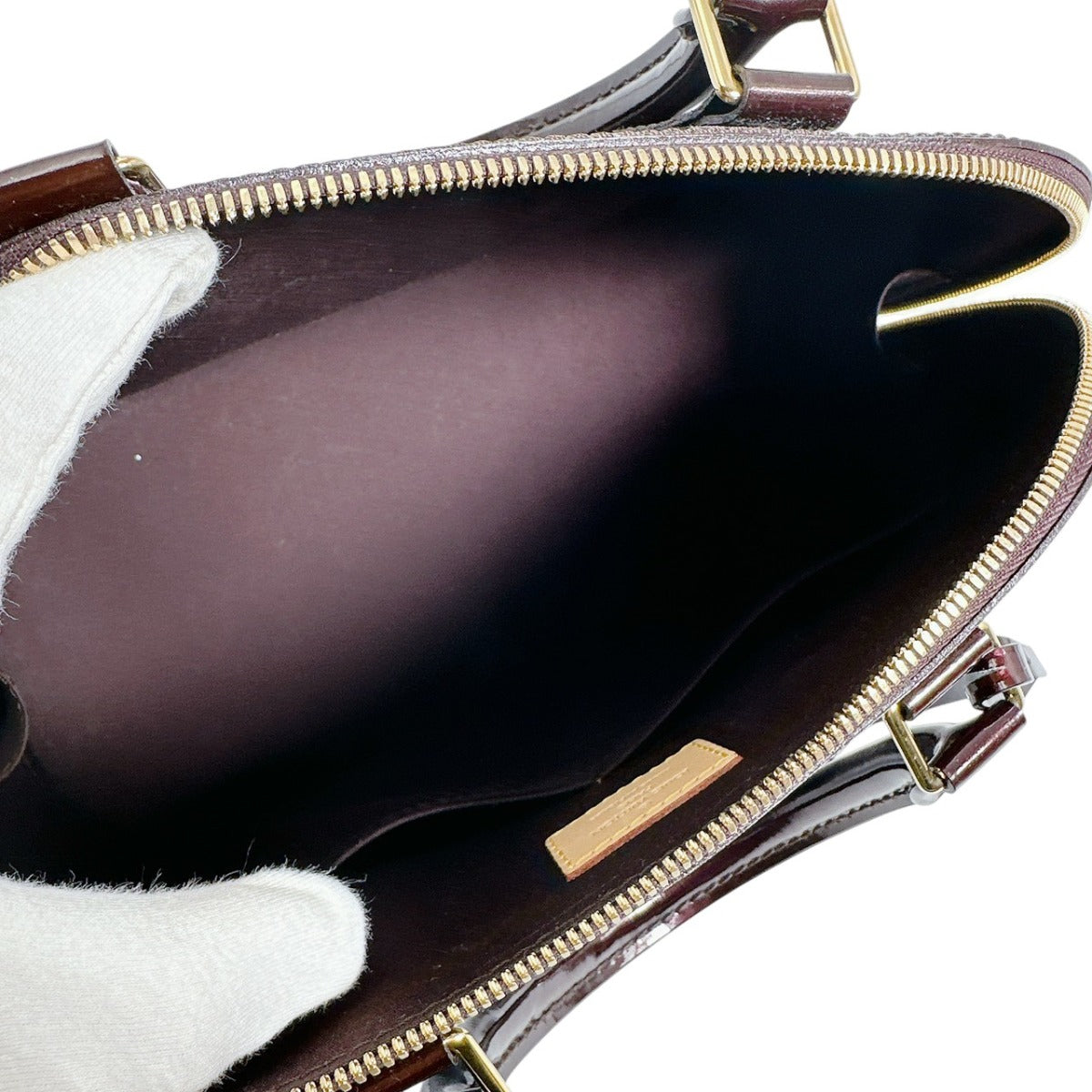 ルイヴィトン LOUIS VUITTON ハンドバッグ
 ハンドバッグ ヴェルニ アルマPM モノグラムヴェルニ M91611 ワインレッド LV
 【SS】
 【中古】