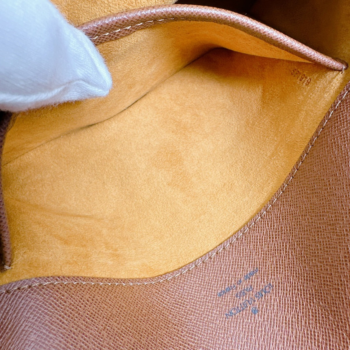 ルイヴィトン LOUIS VUITTON ショルダーバッグ
 ショルダーバッグ モノグラム ミュゼット･タンゴ･ショート モノグラムキャンバス M51257 ブラウン LV
 【SS】
 【中古】