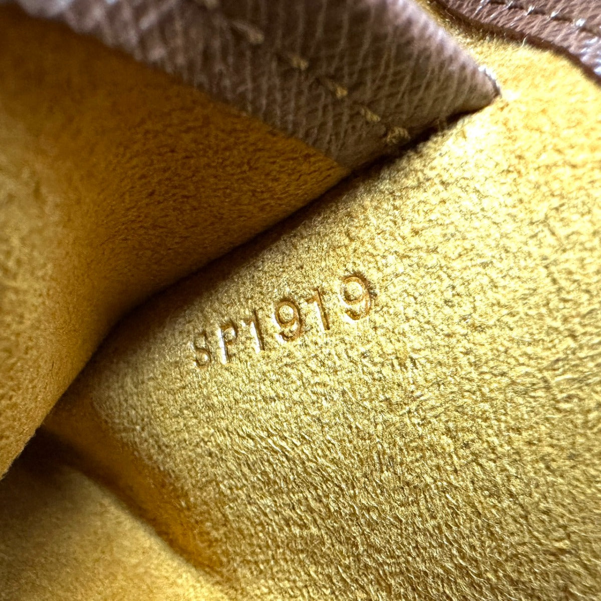 ルイヴィトン LOUIS VUITTON ショルダーバッグ
 ショルダーバッグ モノグラム ミュゼット･タンゴ･ショート モノグラムキャンバス M51257 ブラウン LV
 【SS】
 【中古】