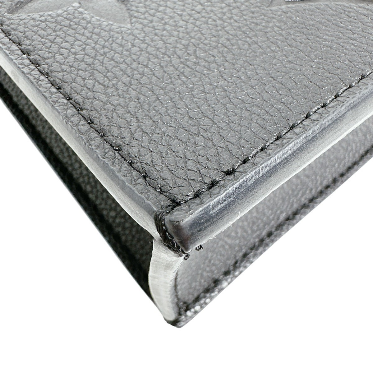 ルイヴィトン LOUIS VUITTON ショルダーバッグ
 ショルダーバッグ モノグラム プティット・サックプラ モノグラムアンプラント M81417 ブラック LV
 【SS】
 【中古】