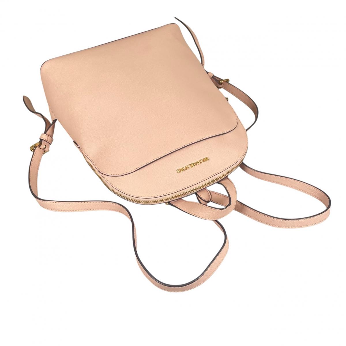 マイケルコース Michael Kors リュック・デイパック
 バックパック サフィアーノ Emmy 牛革 ピンクベージュ 【SS】
 【中古】