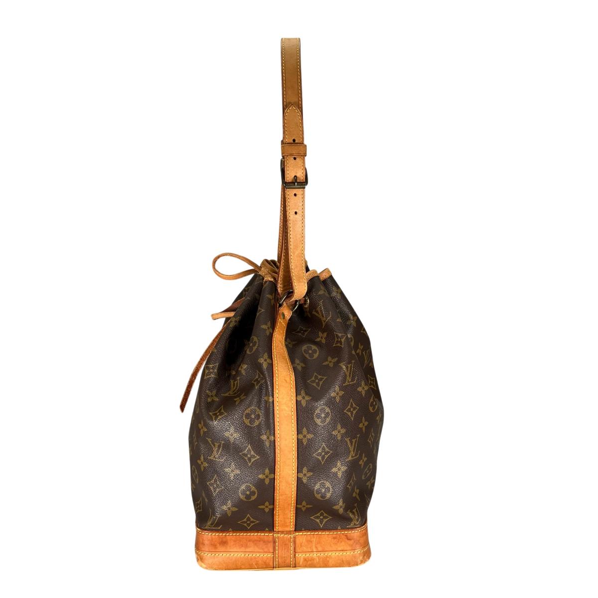 ルイヴィトン LOUIS VUITTON ショルダーバッグ
 巾着型ショルダーバック モノグラム ノエ モノグラムキャンバス M42224 ブラウン LV
 【SS】
 【中古】