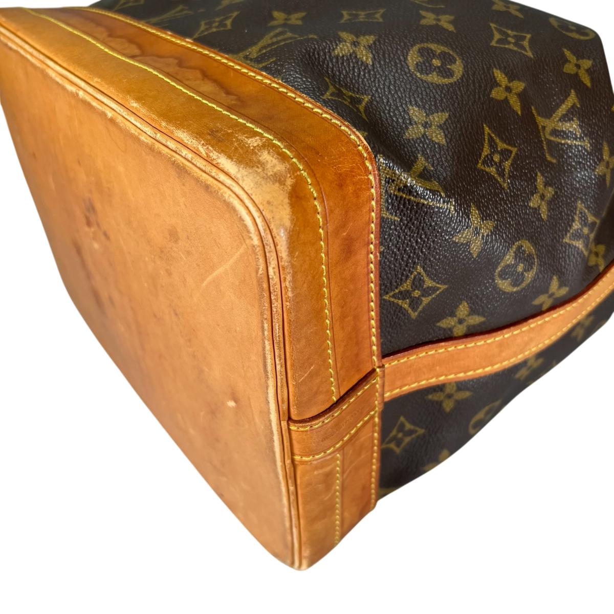 ルイヴィトン LOUIS VUITTON ショルダーバッグ
 巾着型ショルダーバック モノグラム ノエ モノグラムキャンバス M42224 ブラウン LV
 【SS】
 【中古】