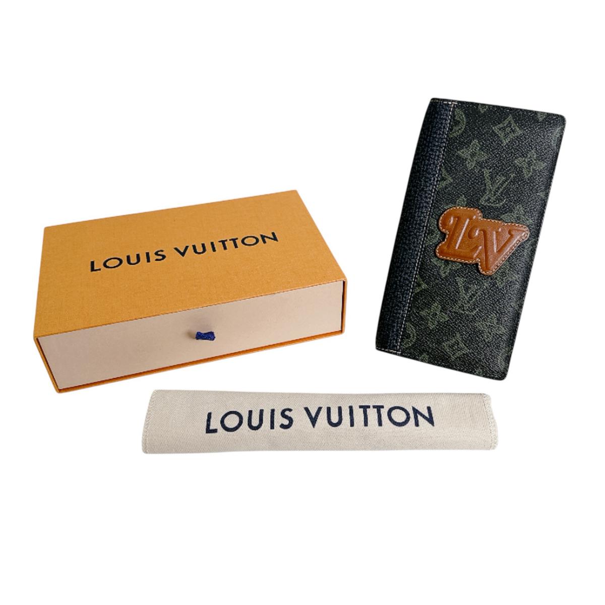 ルイヴィトン LOUIS VUITTON 長財布
 二つ折り長財布 モノグラム ポルトフォイユ・ブラザNM モノグラムキャンバス M81807 ダークグリーン LV
 【SS】
 【中古】