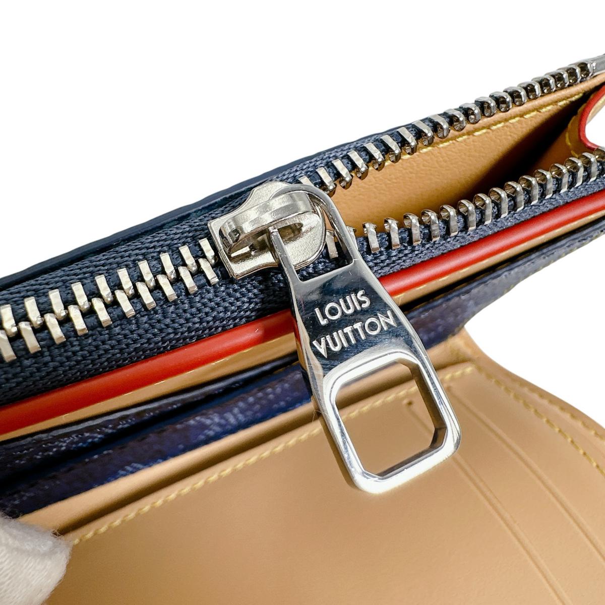 ルイヴィトン LOUIS VUITTON 三つ折り財布
 財布 モノグラム ヴィクターウォレット モノグラムキャンバス M26857 ブルー LV
 【中古】