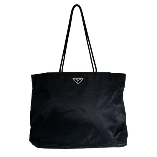プラダ PRADA トートバッグ
 軽量 トライアングルロゴ A4対応 ナイロン ブラック 【SS】
 【中古】