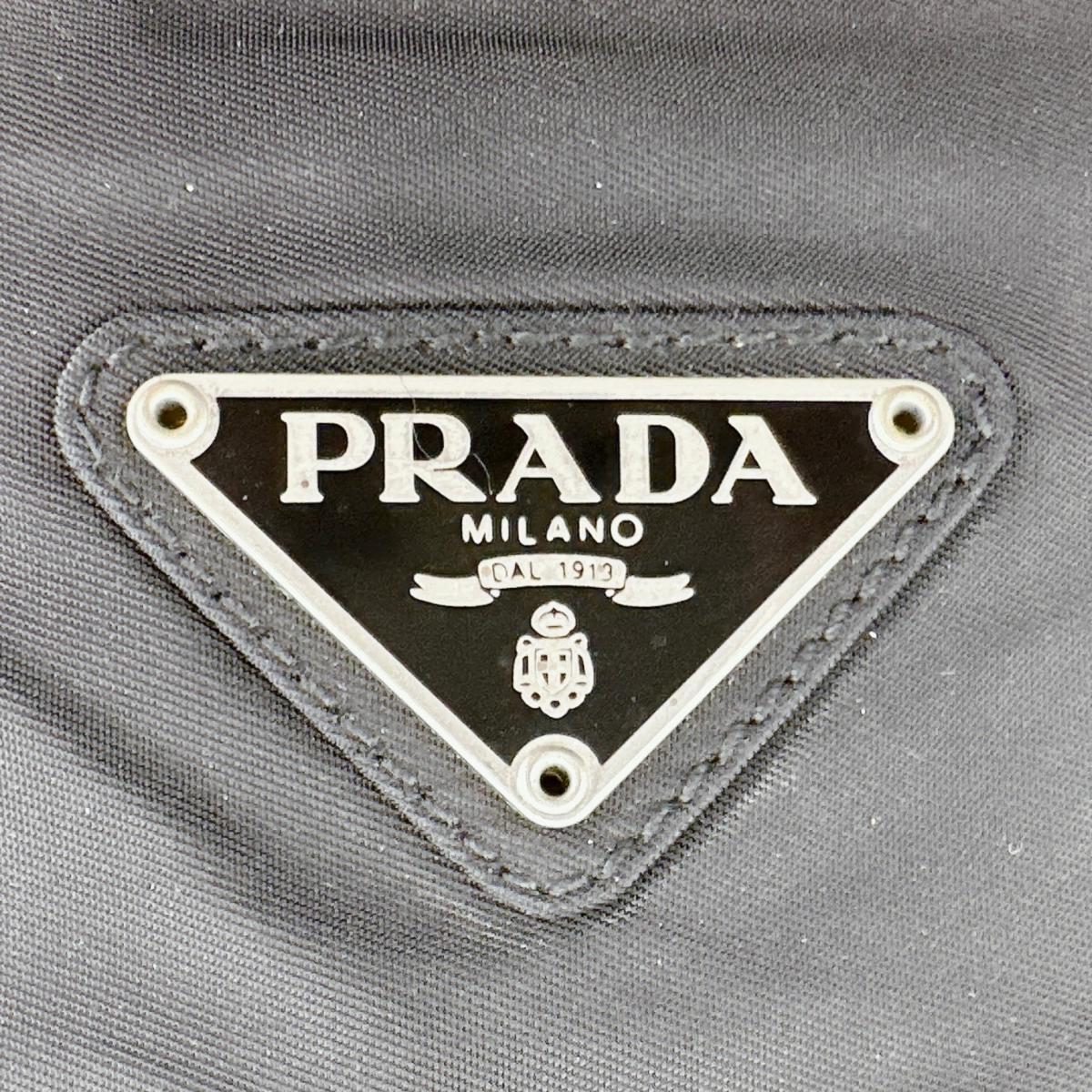 プラダ PRADA トートバッグ
 軽量 トライアングルロゴ A4対応 ナイロン ブラック 【SS】
 【中古】
