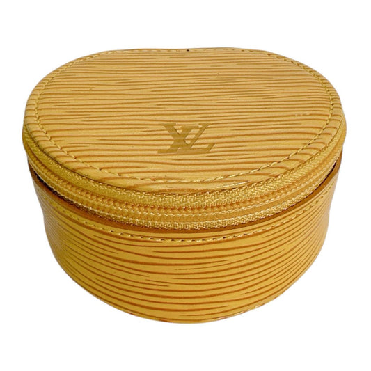 ルイヴィトン LOUIS VUITTON ポーチ
 宝石ケース エピ エクランビジュー8 エピレザー M48229 タッシリイエロー LV
 【SS】
 【中古】