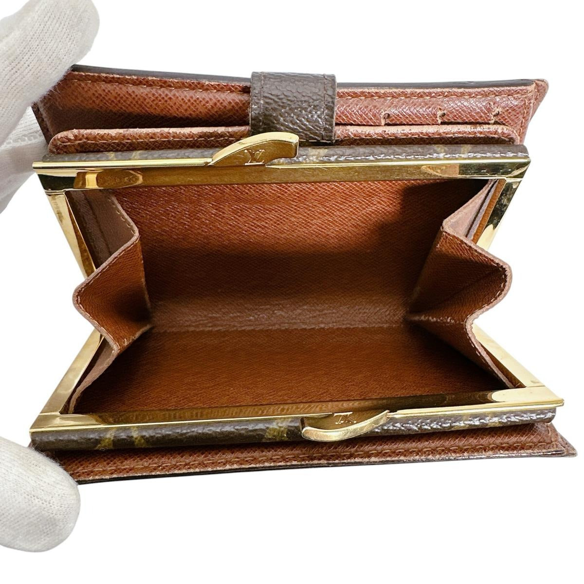ルイヴィトン LOUIS VUITTON 二つ折り財布
 カード用ポケット付がま口財布 モノグラム ポルト モネ・ビエ ヴィエノア モノグラムキャンバス M61663 ブラウン LV
 【SS】
 【中古】