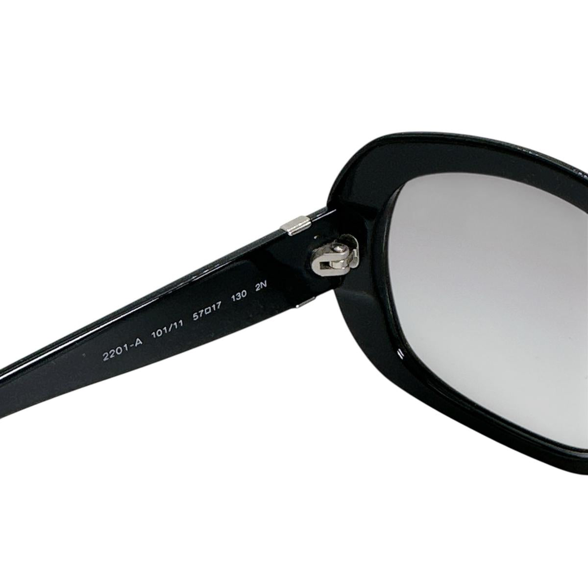 サルヴァトーレフェラガモ Salvatore Ferragamo サングラス
 サングラス フェラガモ サルバトーレ プラスチック 2201-A 101/11 ブラック 【H】
 【中古】