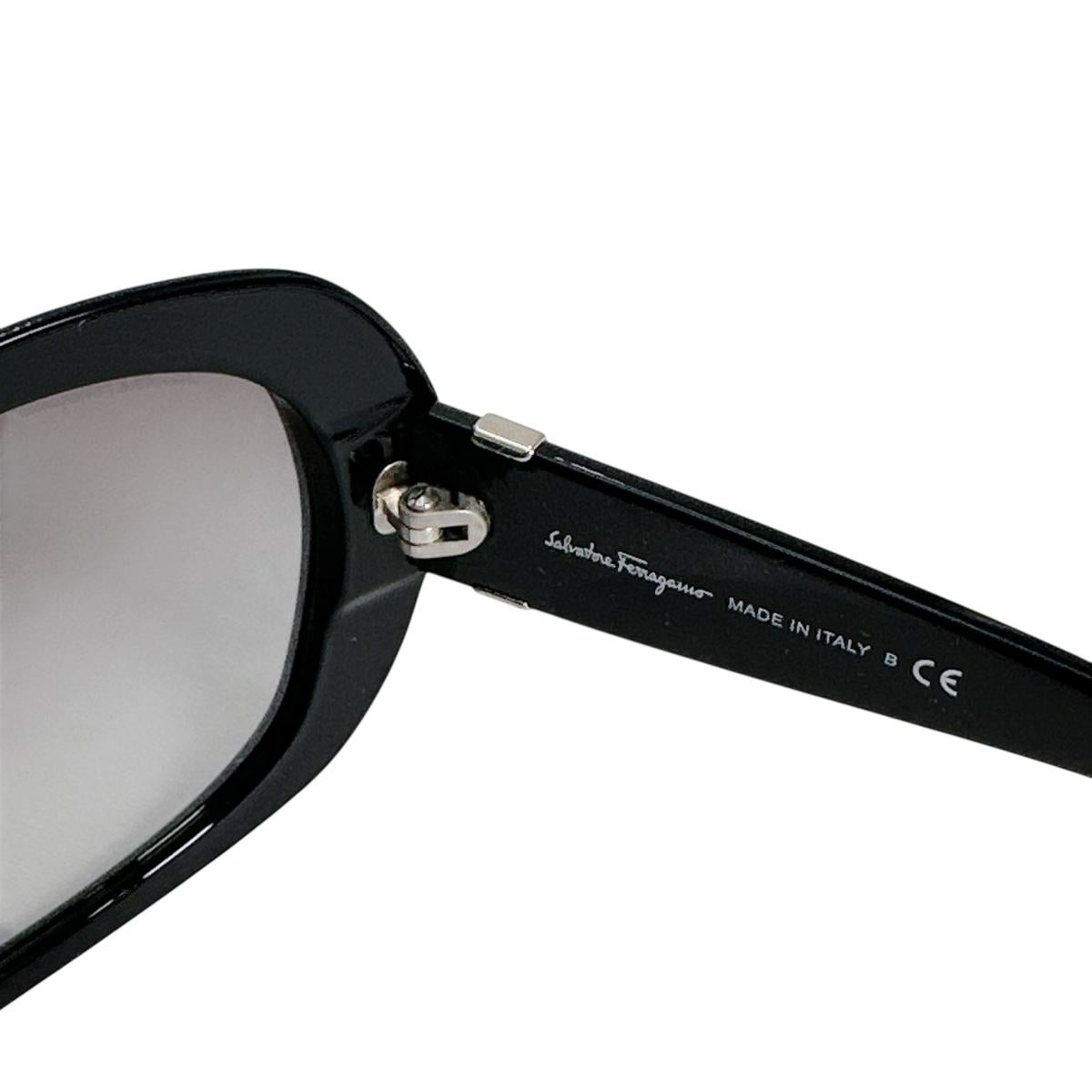 サルヴァトーレフェラガモ Salvatore Ferragamo サングラス
 サングラス フェラガモ サルバトーレ プラスチック 2201-A 101/11 ブラック 【H】
 【中古】