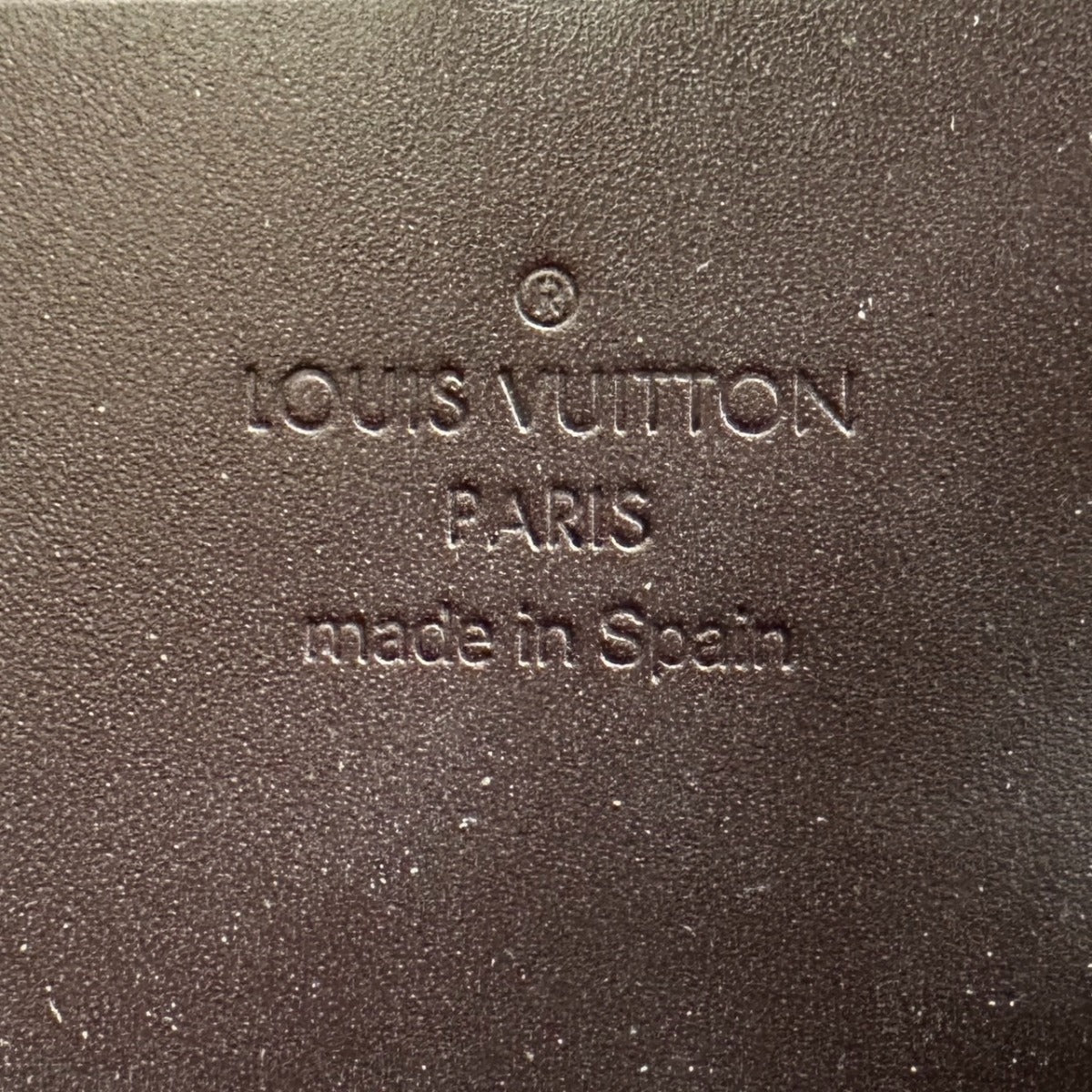 ルイヴィトン LOUIS VUITTON 長財布
 ラウンドファスナー ヴェルニ ジッピーウォレット モノグラムヴェルニ M93522 アマラント LV
 【SS】
 【中古】