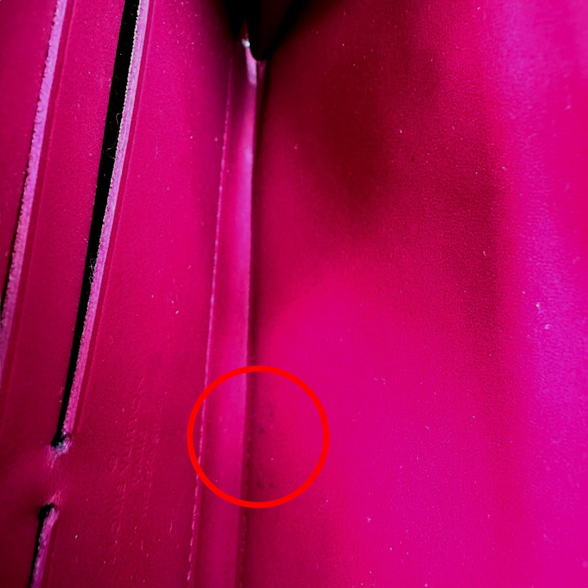 ルイヴィトン LOUIS VUITTON 長財布
 ラウンドファスナー ヴェルニ ジッピーウォレット モノグラムヴェルニ M61379 マゼンタ LV
 【SS】
 【中古】