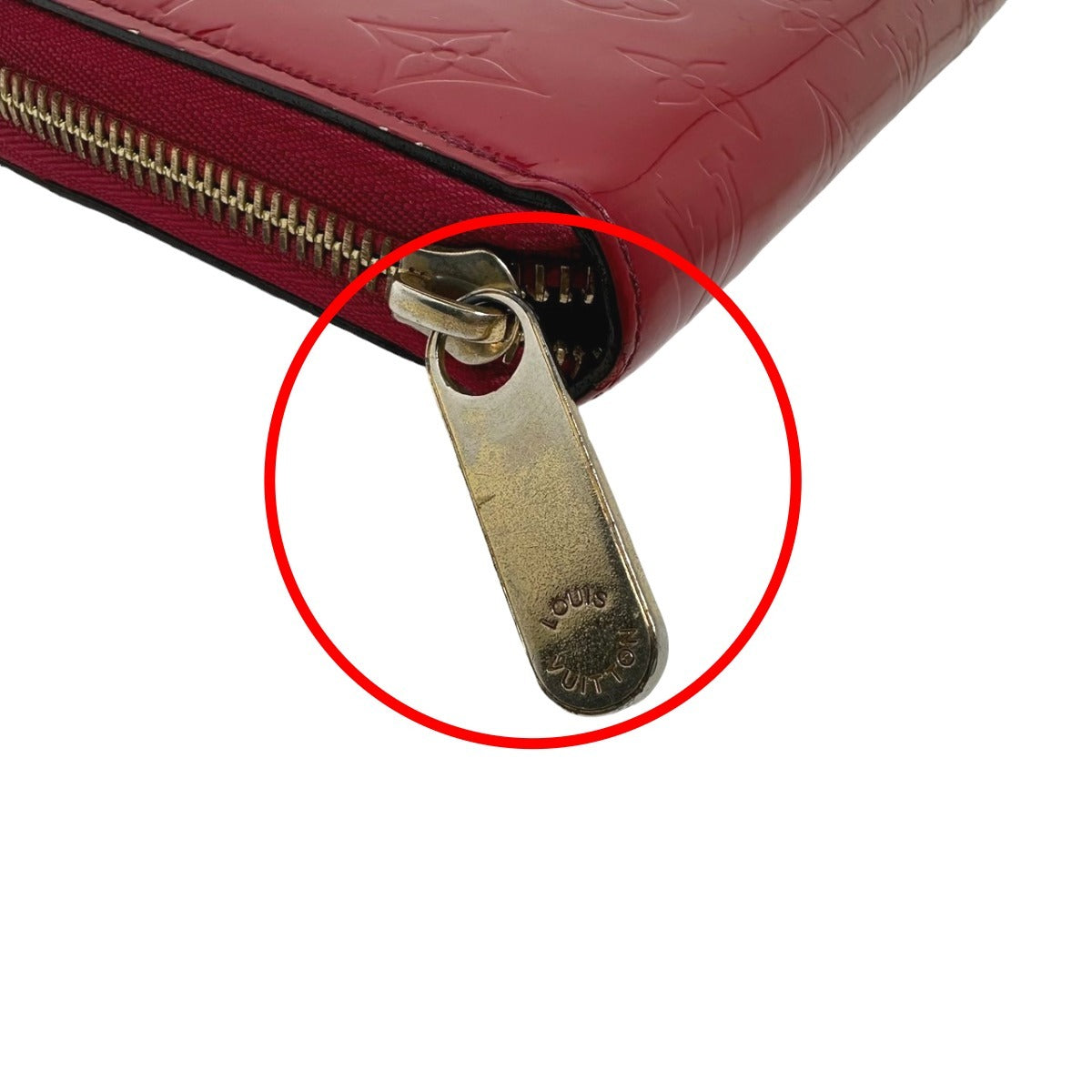 ルイヴィトン LOUIS VUITTON 長財布
 ラウンドファスナー ヴェルニ ジッピーウォレット モノグラムヴェルニ M61379 マゼンタ LV
 【SS】
 【中古】