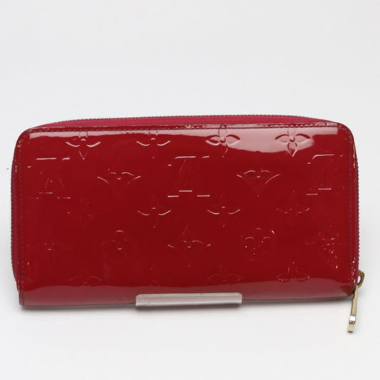 ルイヴィトン LOUIS VUITTON 長財布
 ラウンドファスナー ヴェルニ ジッピーウォレット モノグラムヴェルニ M61379 マゼンタ LV
 【SS】
 【中古】