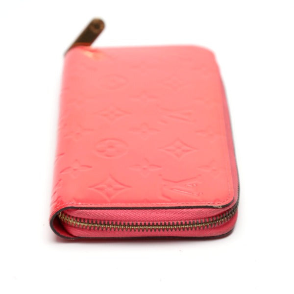 ルイヴィトン LOUIS VUITTON 長財布
 ラウンドファスナー ヴェルニ ジッピーウォレット モノグラムヴェルニ M93202 ローズリッチ LV
 【SS】
 【中古】