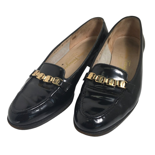 Salvatore Ferragamo Pumps
 Calf Black [SS]
 【second hand】 