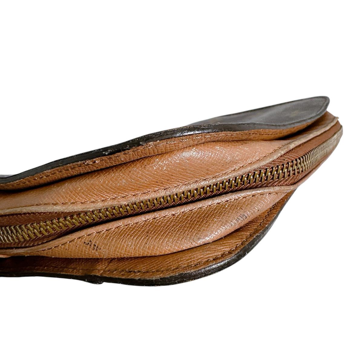 ルイヴィトン LOUIS VUITTON セカンドバッグ
 クラッチバッグ モノグラム ファスナー モノグラムキャンバス M51790 ブラウン LV
 【SS】
 【中古】