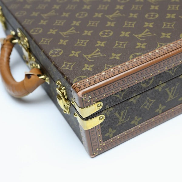 ルイヴィトン LOUIS VUITTON トランク
 アタッシュケース モノグラム プレジデント モノグラムキャンバス M53012 ブラウン LV
 【SS】
 【中古】