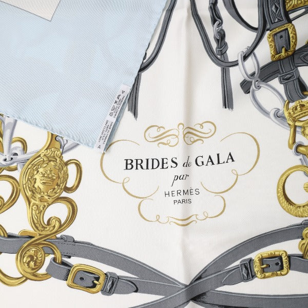 エルメス HERMES スカーフ
 スカーフ カレ90 BRIDES de GALA シルク シルク 水色 【SS】
 【中古】